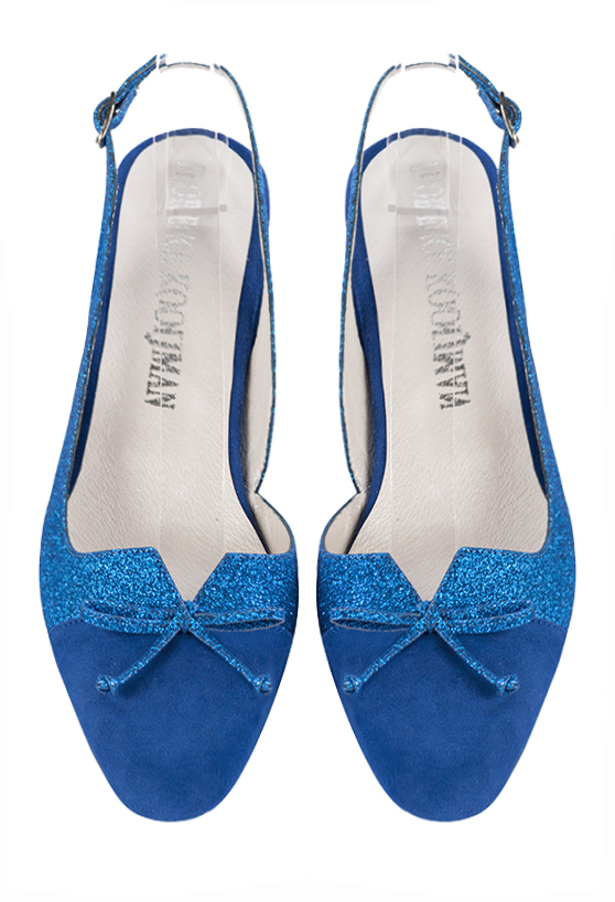 Electric blue women's open back shoes, with a knot. Round toe. Low flare heels. Top view - Florence KOOIJMAN